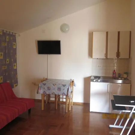 Daire Studio In With Balcony, Air Condition, Wifi