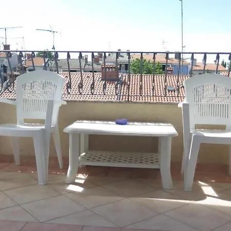 Studio In With Balcony, Air Condition, Wifi Apartament Poreč