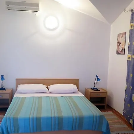 Studio In With Balcony, Air Condition, Wifi * Poreč